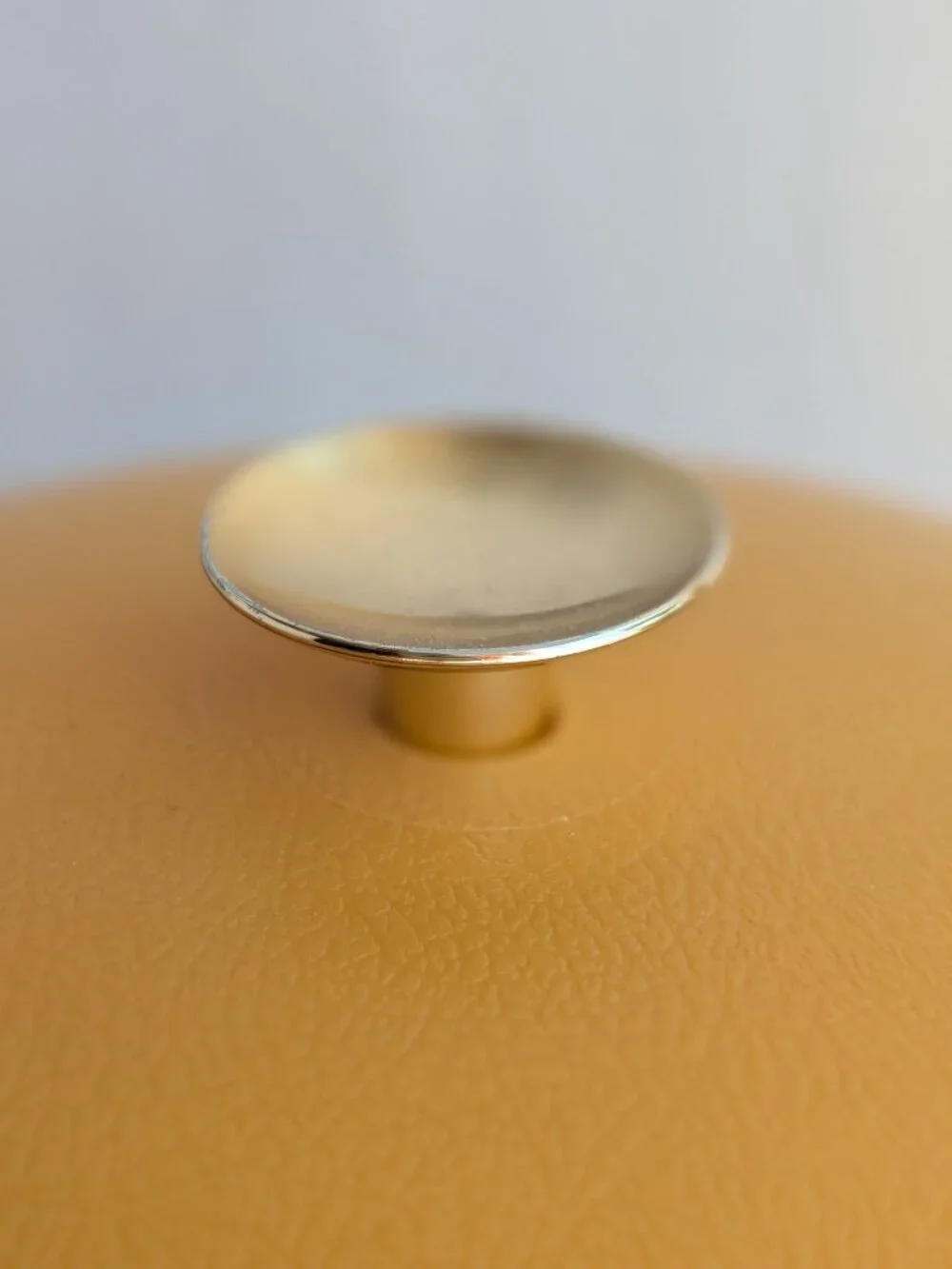 Vintage MCM Harvest Gold SunFrost Thermoware Locking Lid Ice Bucket